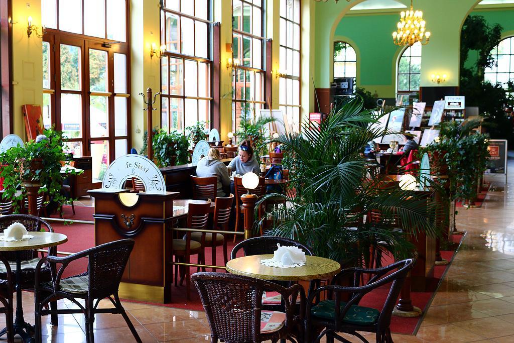 Polonia Otel Kudowa-Zdroj Dış mekan fotoğraf