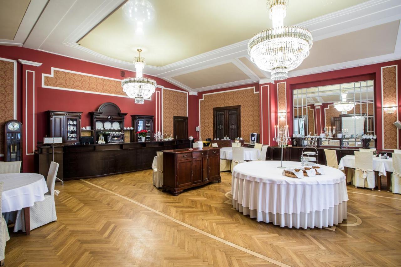 Polonia Otel Kudowa-Zdroj Dış mekan fotoğraf