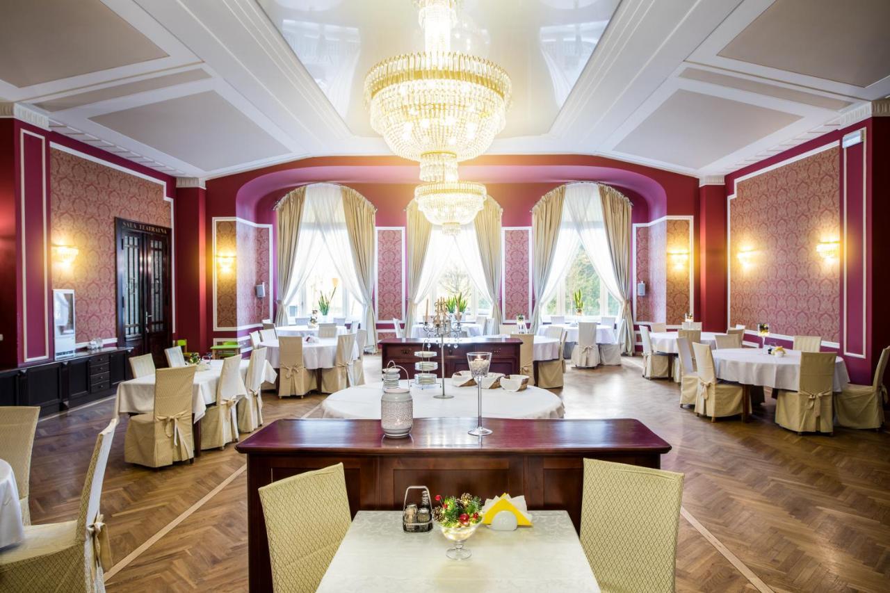 Polonia Otel Kudowa-Zdroj Dış mekan fotoğraf