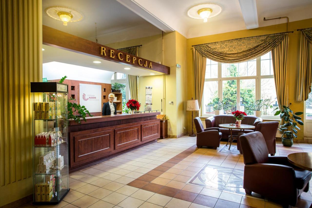 Polonia Otel Kudowa-Zdroj Dış mekan fotoğraf